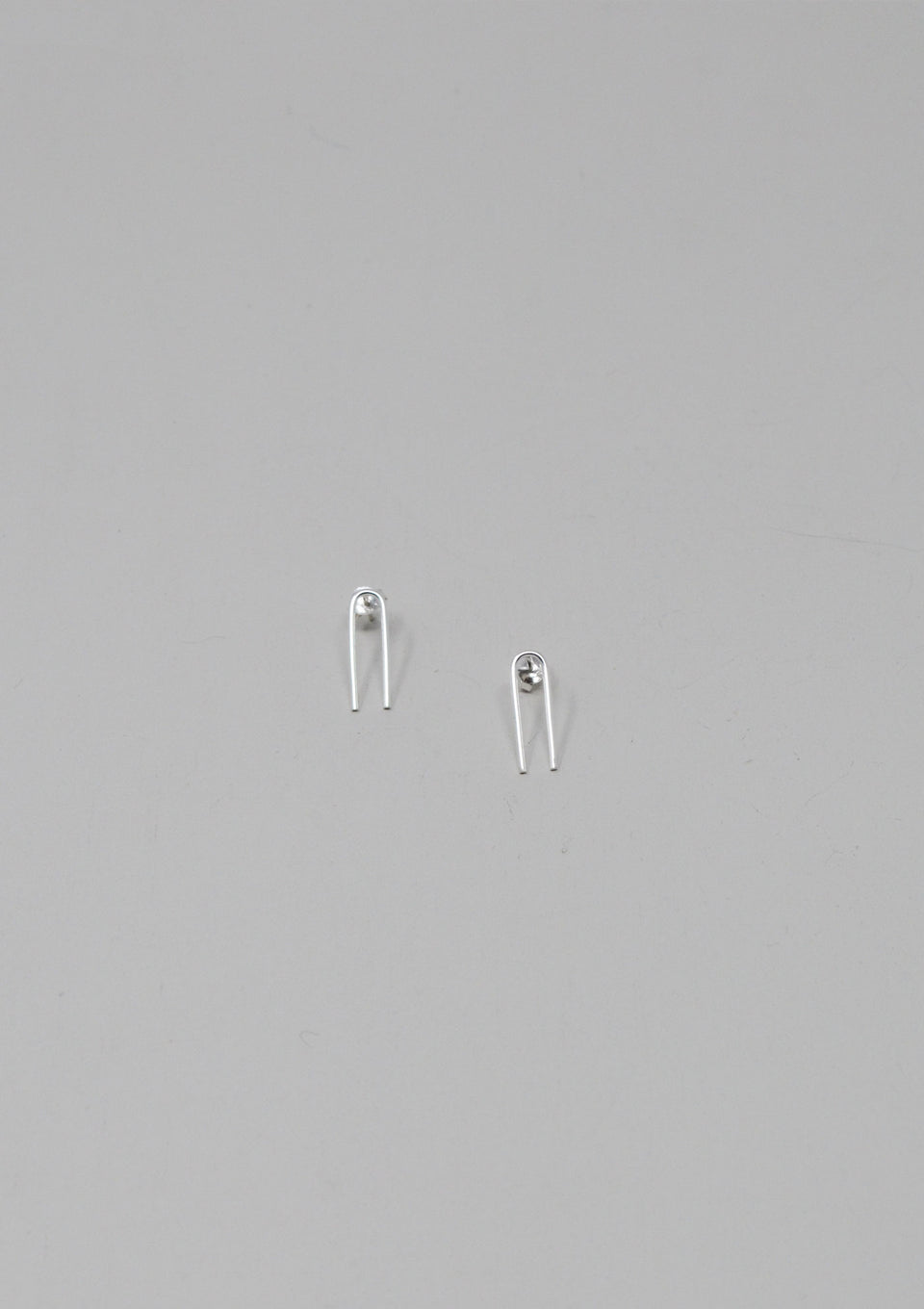 U-Plug Silver Earrings - ANTHER a shop